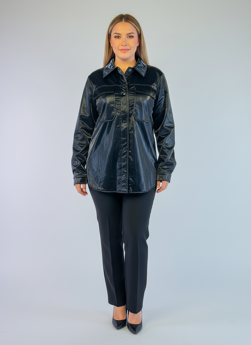 Blusa de vinipiel abotonada manga larga