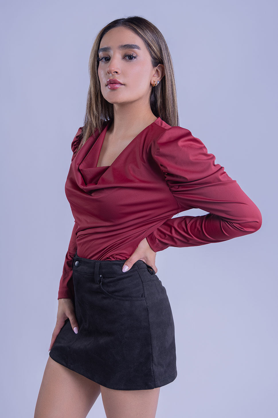 Blusa manga larga con cuello holgado