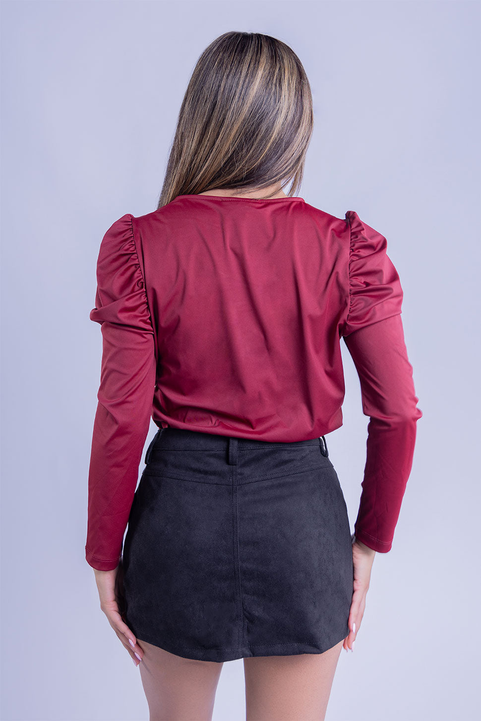 Blusa manga larga con cuello holgado