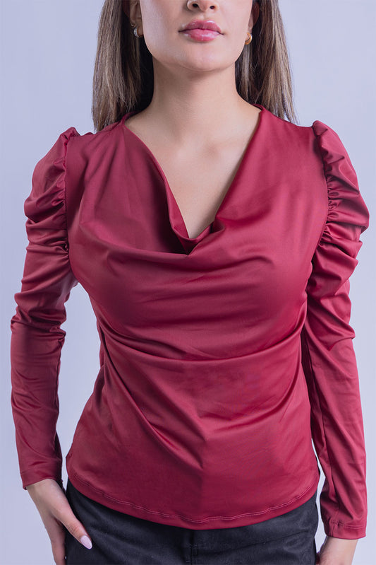 Blusa manga larga con cuello holgado