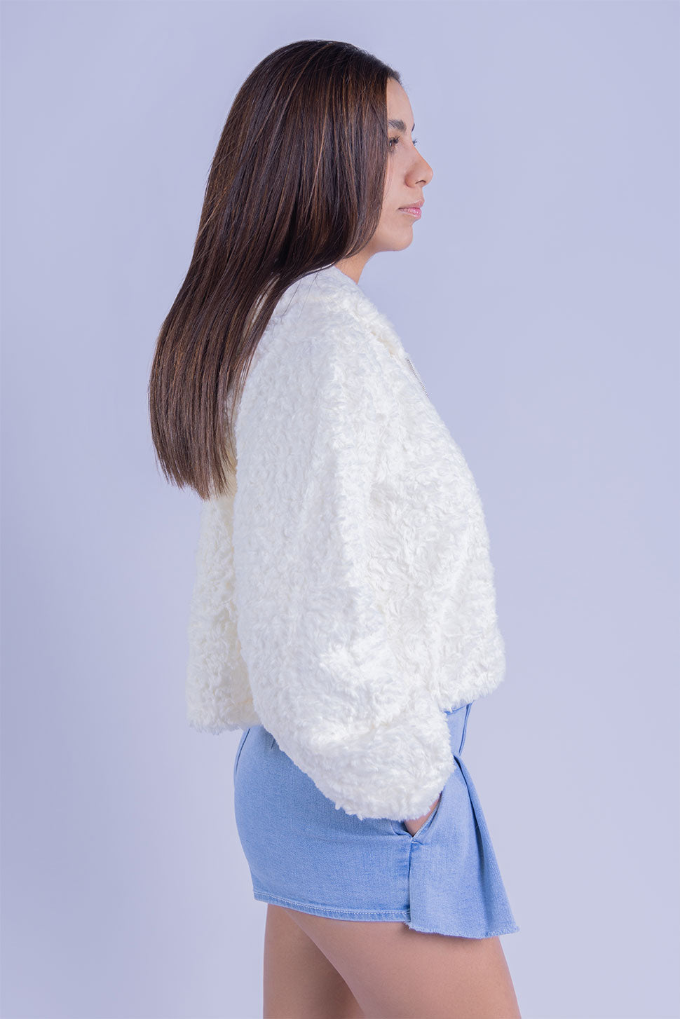 Chamarra blanca de ziper tela tipo toalla