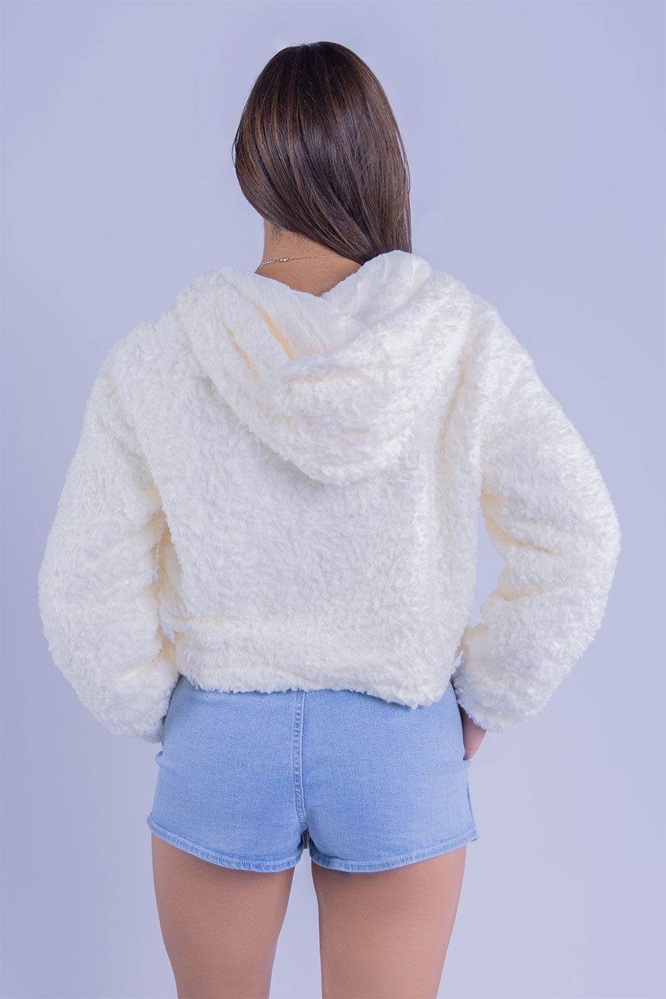 Chamarra blanca de ziper tela tipo toalla