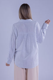 Camisa blanca de rayas