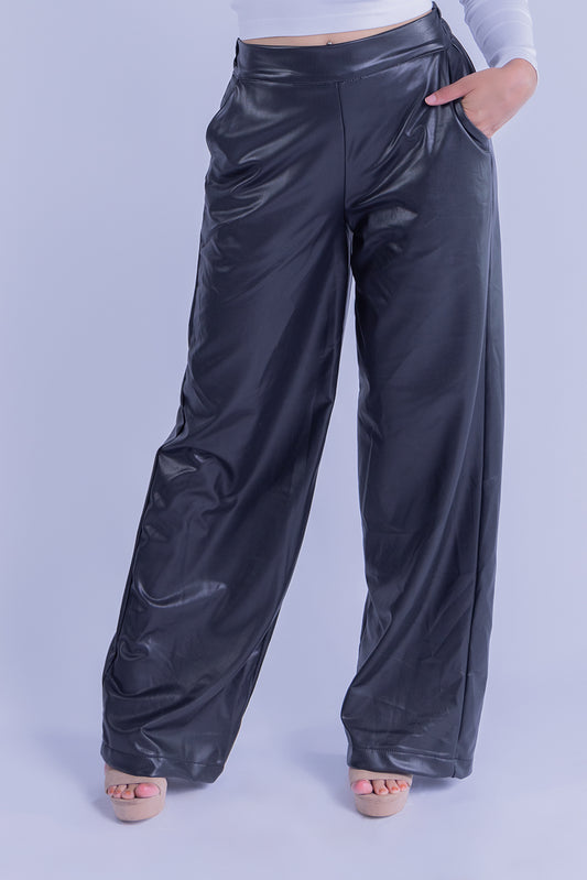 Pantalon de vinipiel con elastico en cintura