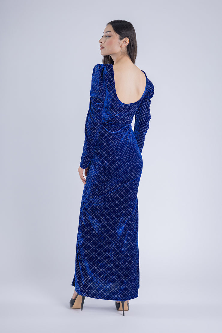 Vestido de terciopelo con detalle de brillos