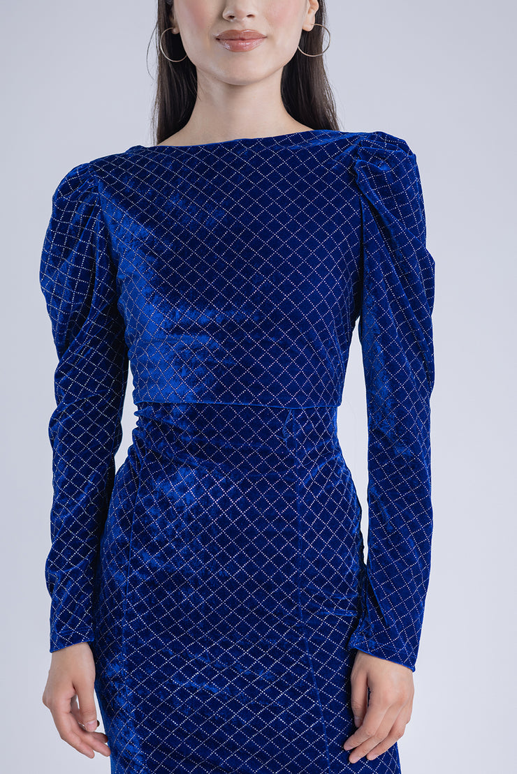 Vestido de terciopelo con detalle de brillos