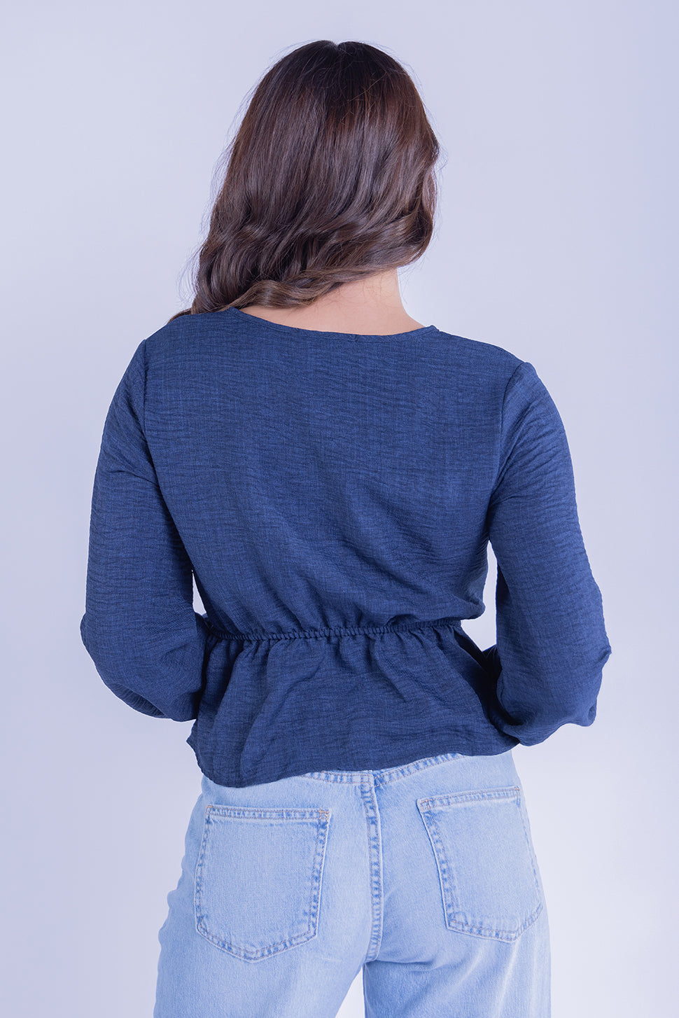 Top con amarre de manga larga