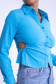 Blusa azul manga larga con detalle en costados