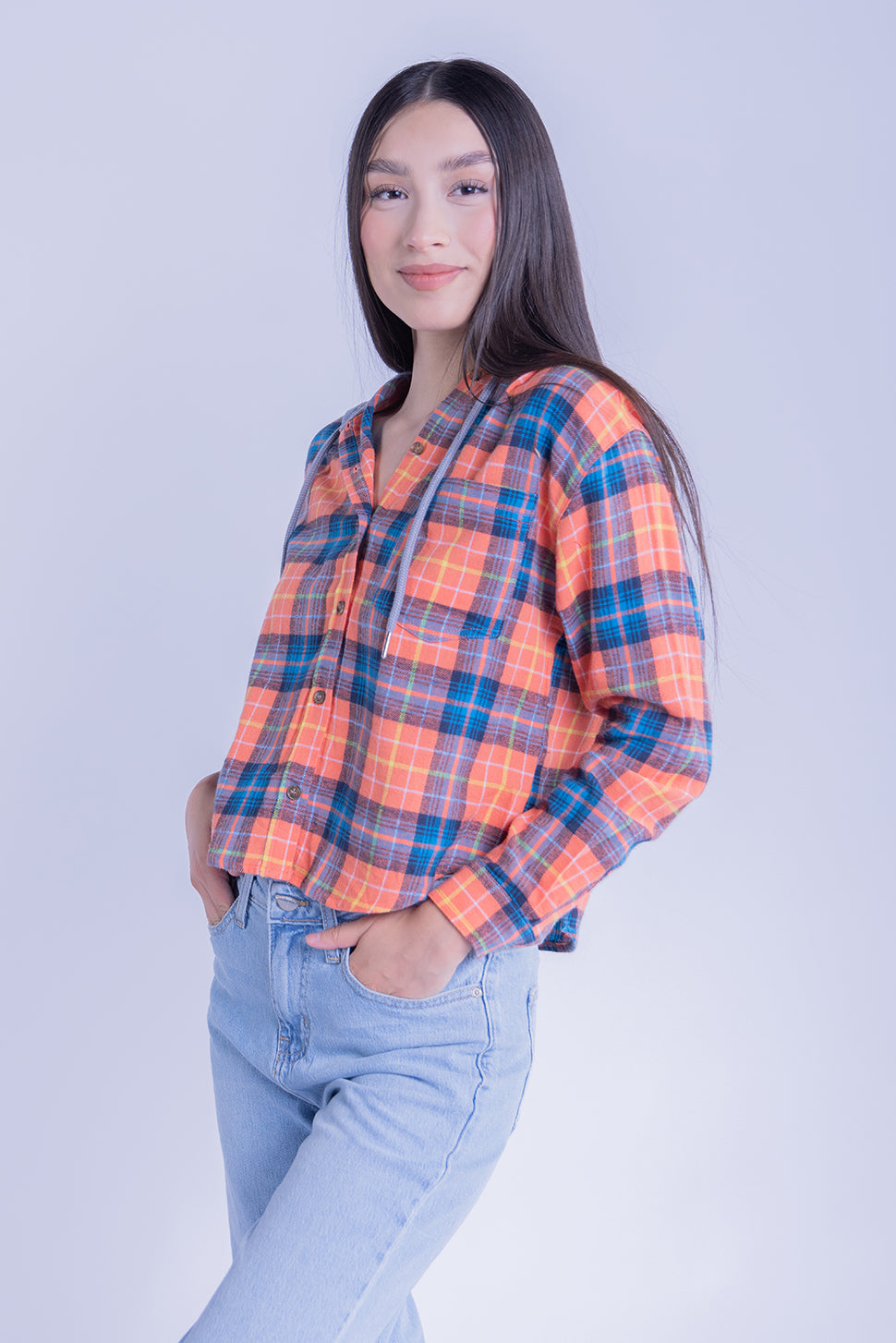 Camisa abotonada de cuadros con capucha
