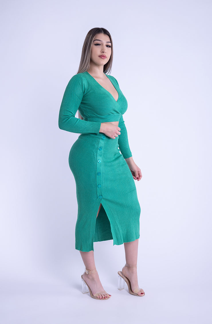 Conjunto verde de blusa y falda
