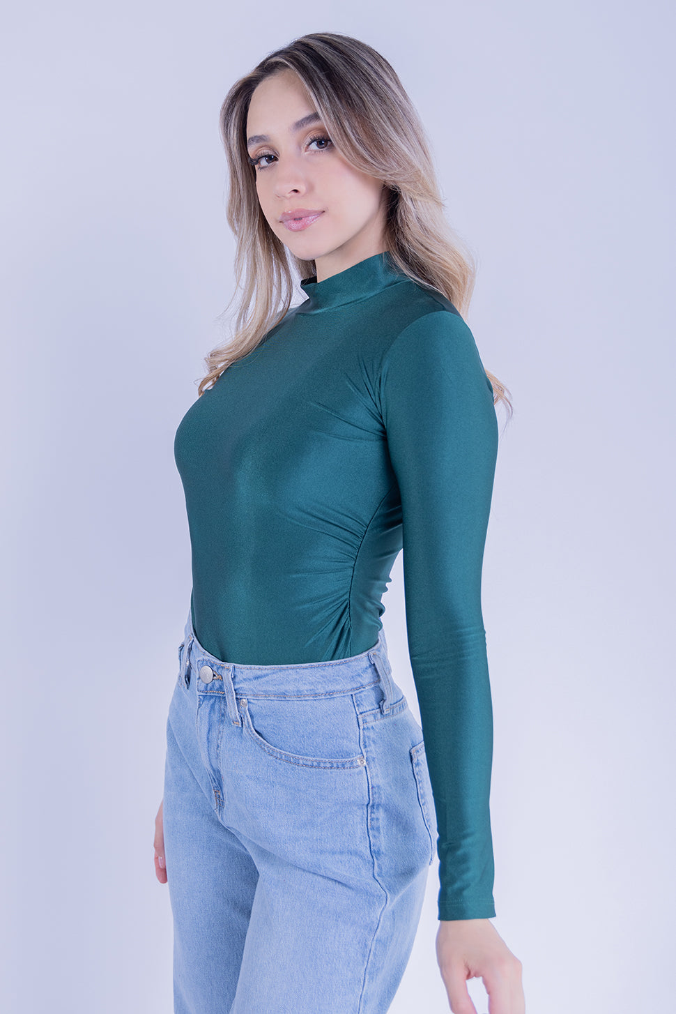 Pantiblusa satinada verde de manga larga