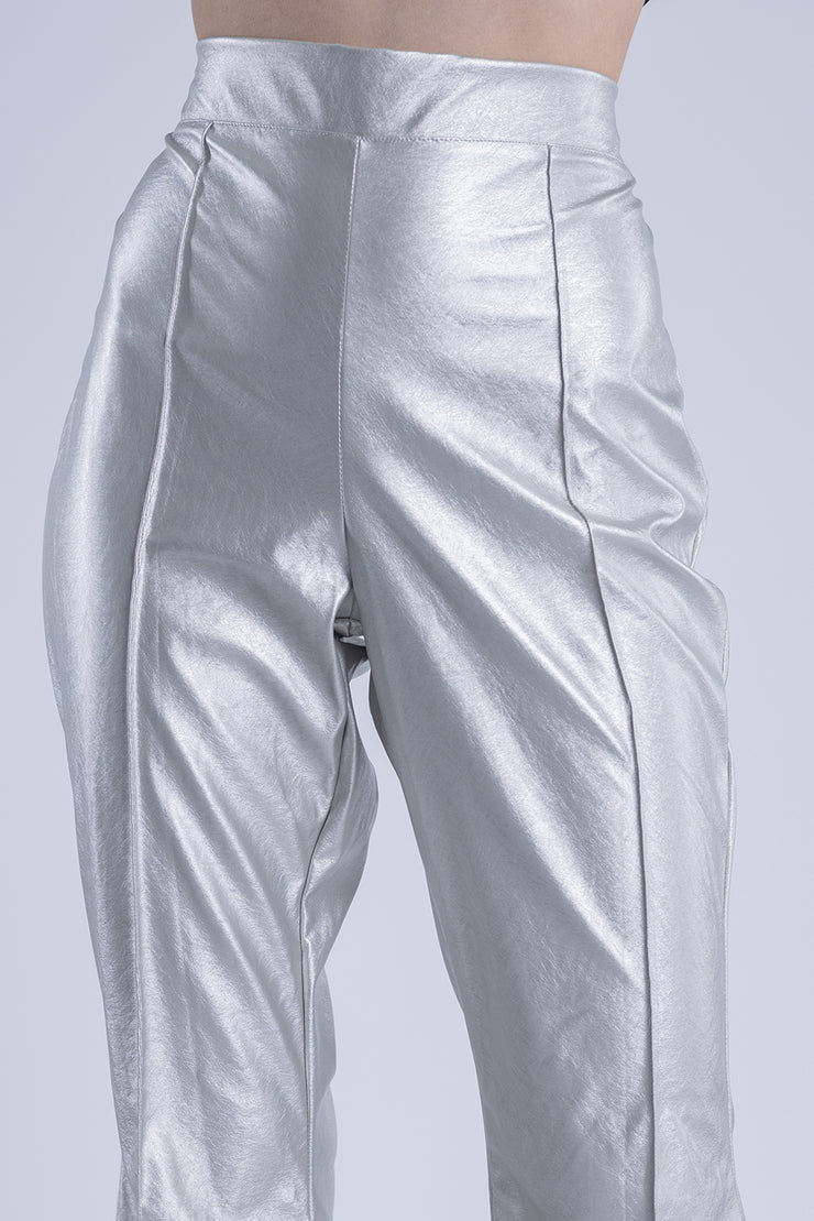 Pantalón de vini piel acampanado