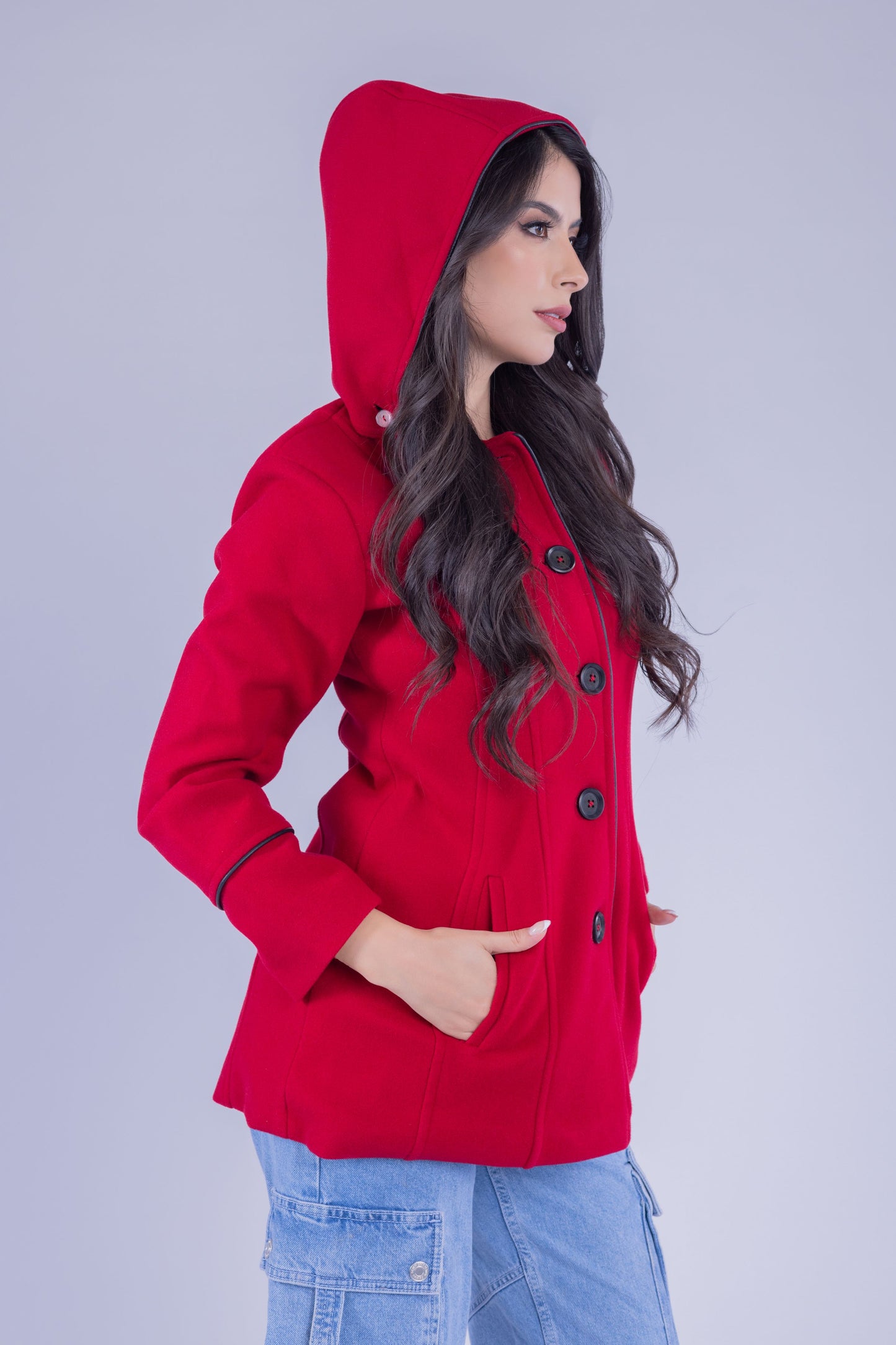 Abrigo abotonado de invierno con capucha desmontable