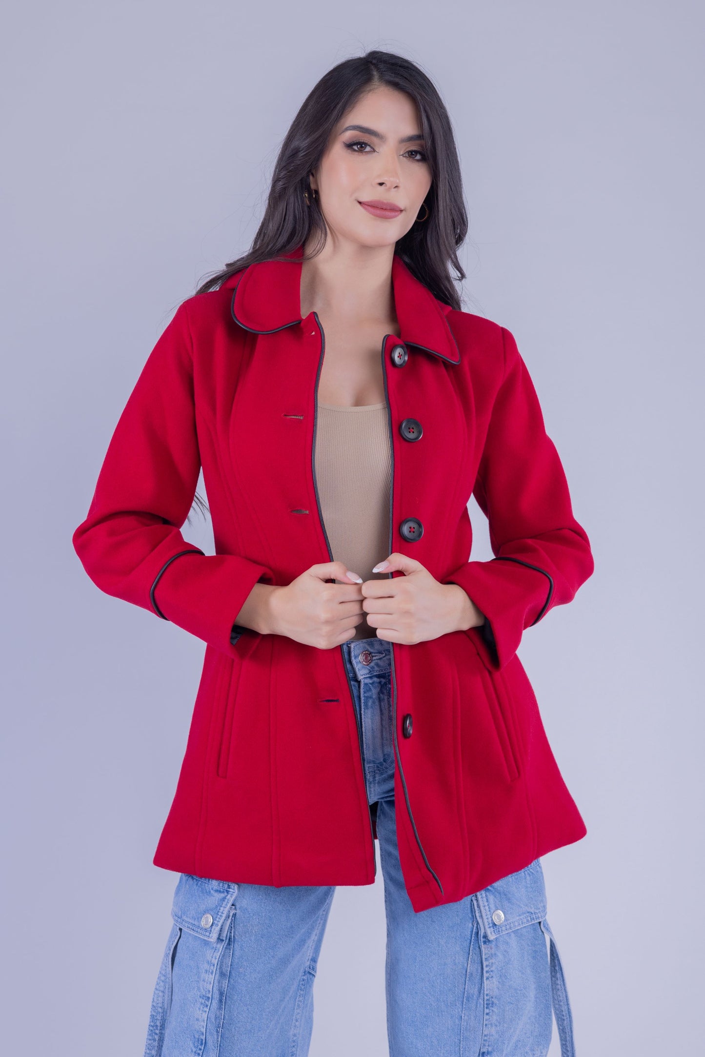 Abrigo abotonado de invierno con capucha desmontable