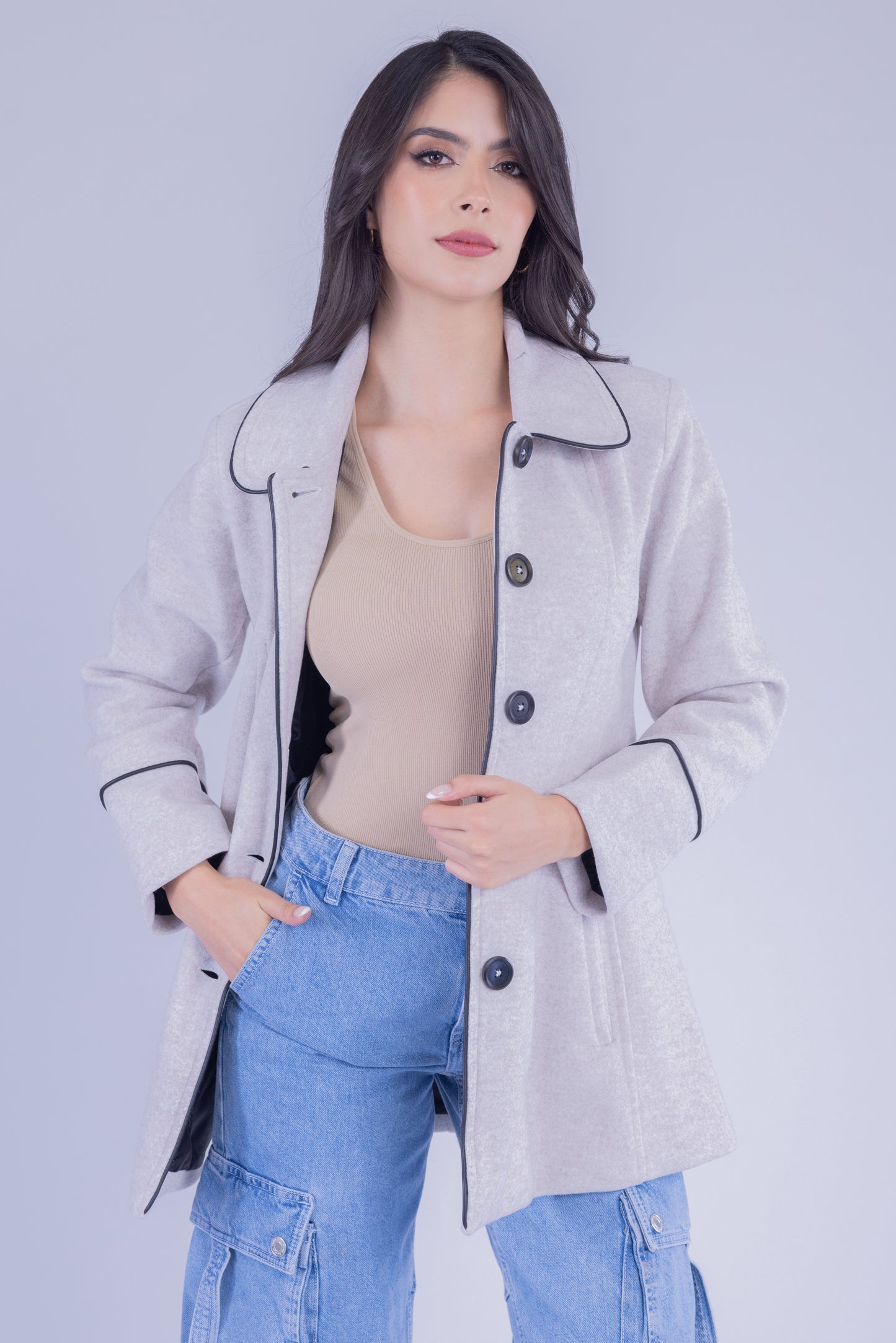 Abrigo abotonado de invierno con capucha desmontable