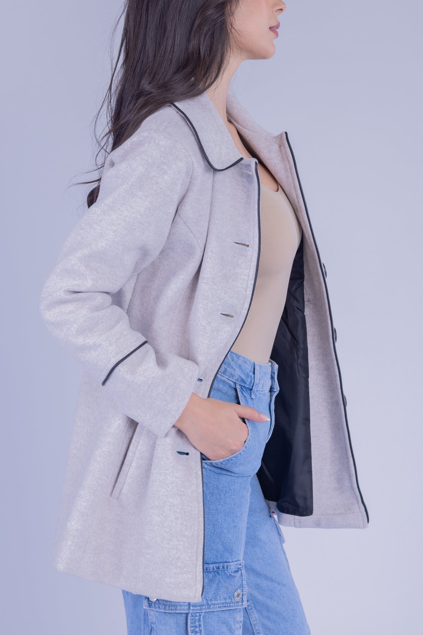 Abrigo abotonado de invierno con capucha desmontable