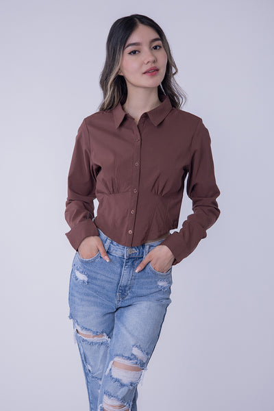 Crop top abotonado, seccionado de la cintura