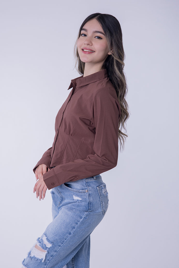 Crop top abotonado, seccionado de la cintura