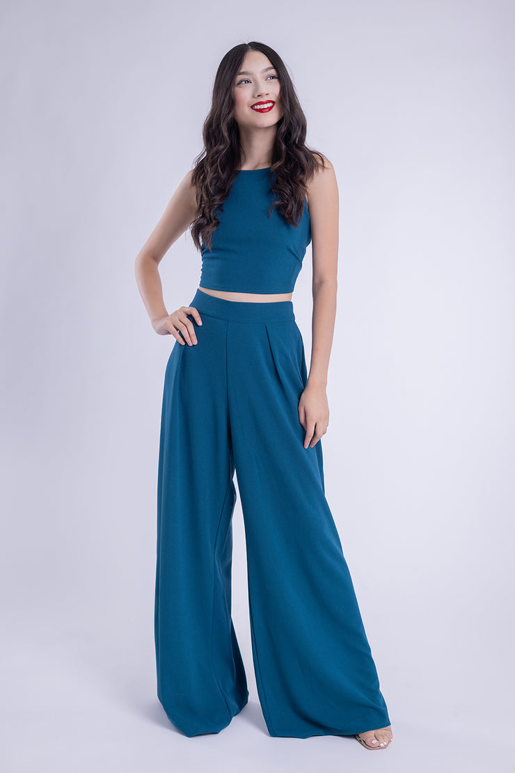 Conjunto de blusa de tirantes y palazo