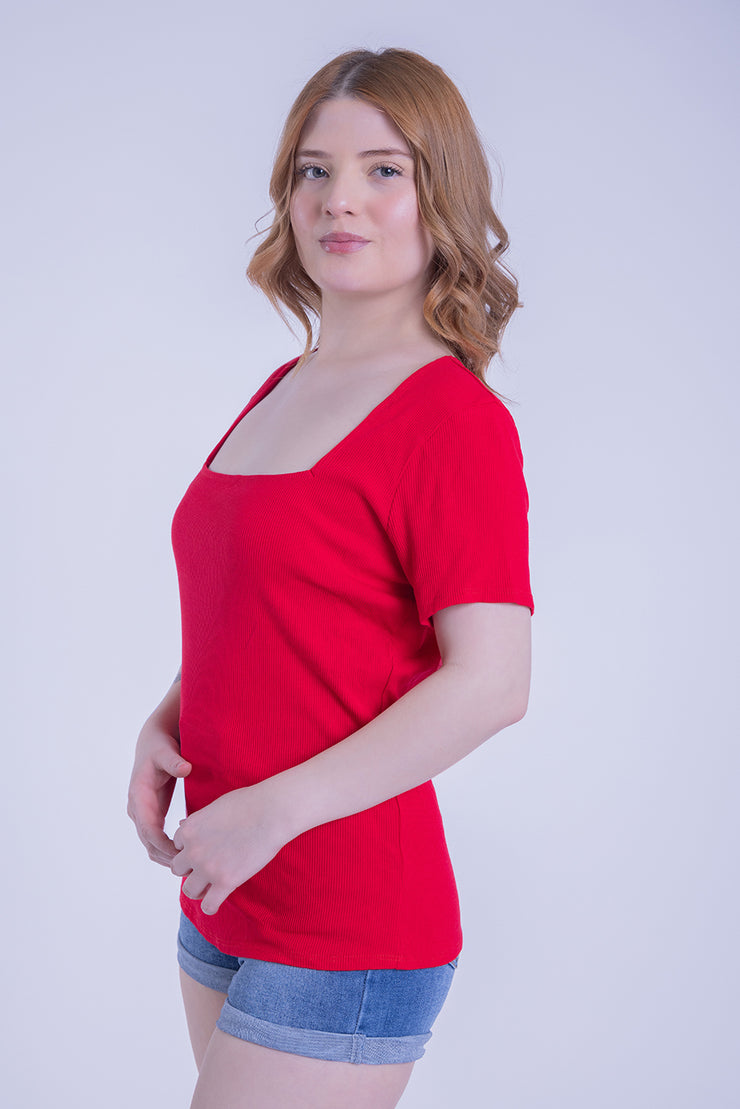 Blusa roja acanalada