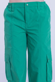 Pantalón verde tipo cargo