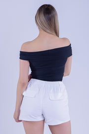 Crop top negro acanalado