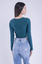 Top satinado con escote en V