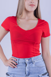 Blusa roja seccionada