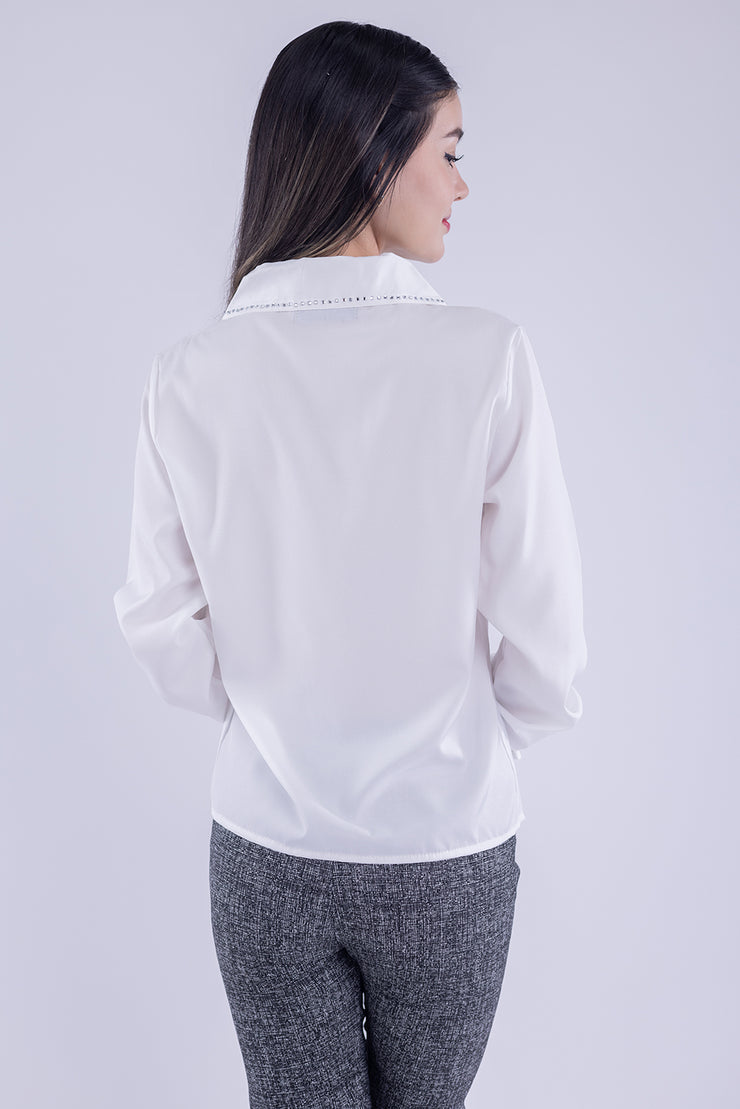 Blusa abotonada con brillos