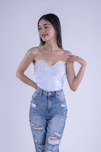 Crop top con flecos brillantes