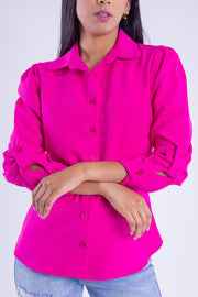 Blusa de vestir con manga plisada