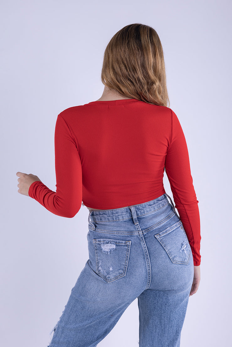 Crop rojo acanalado con perlas cintura