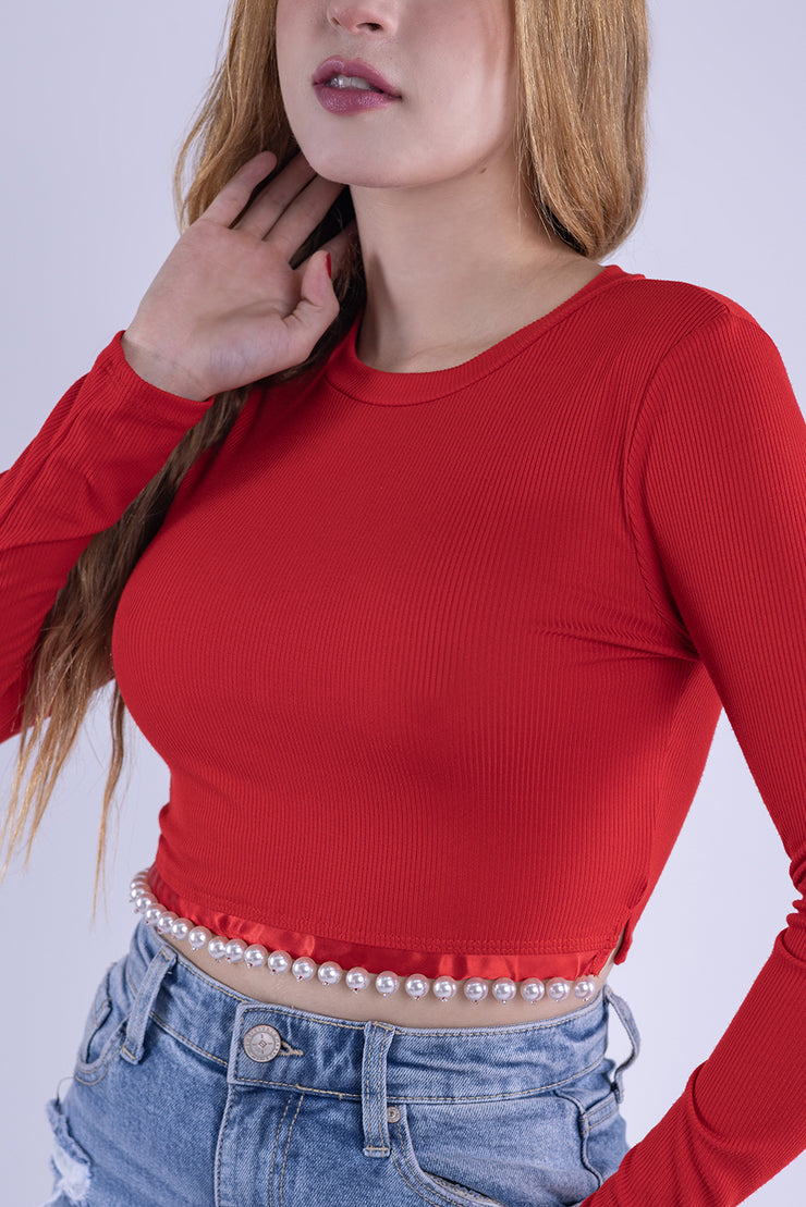 Crop rojo acanalado con perlas cintura