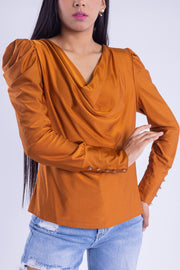 Blusa satinada con manga de globo