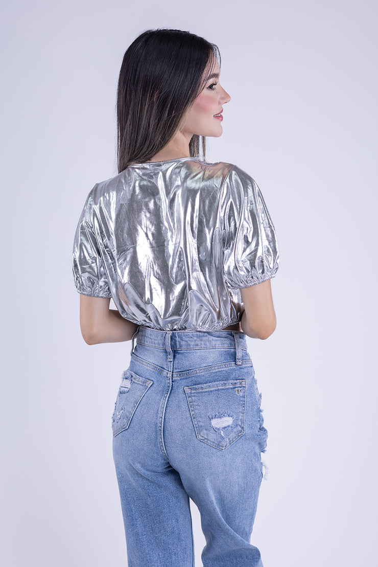 Crop top plateado de vini piel