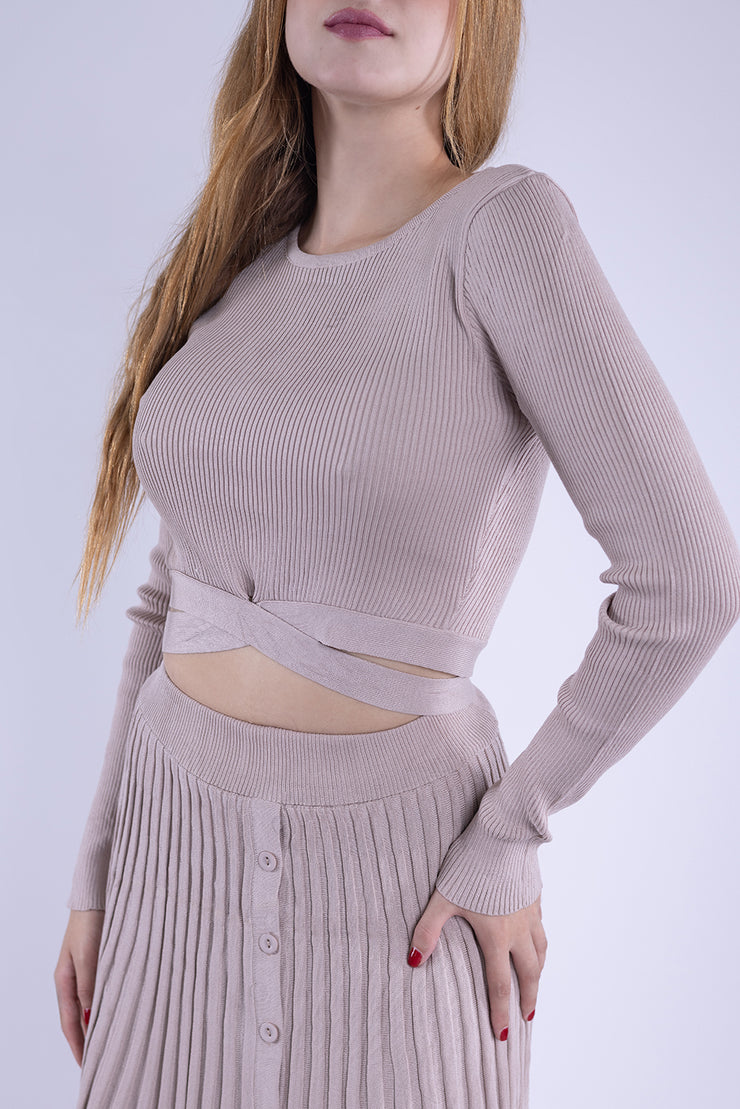 Conjunto beige tipo tela de suéter