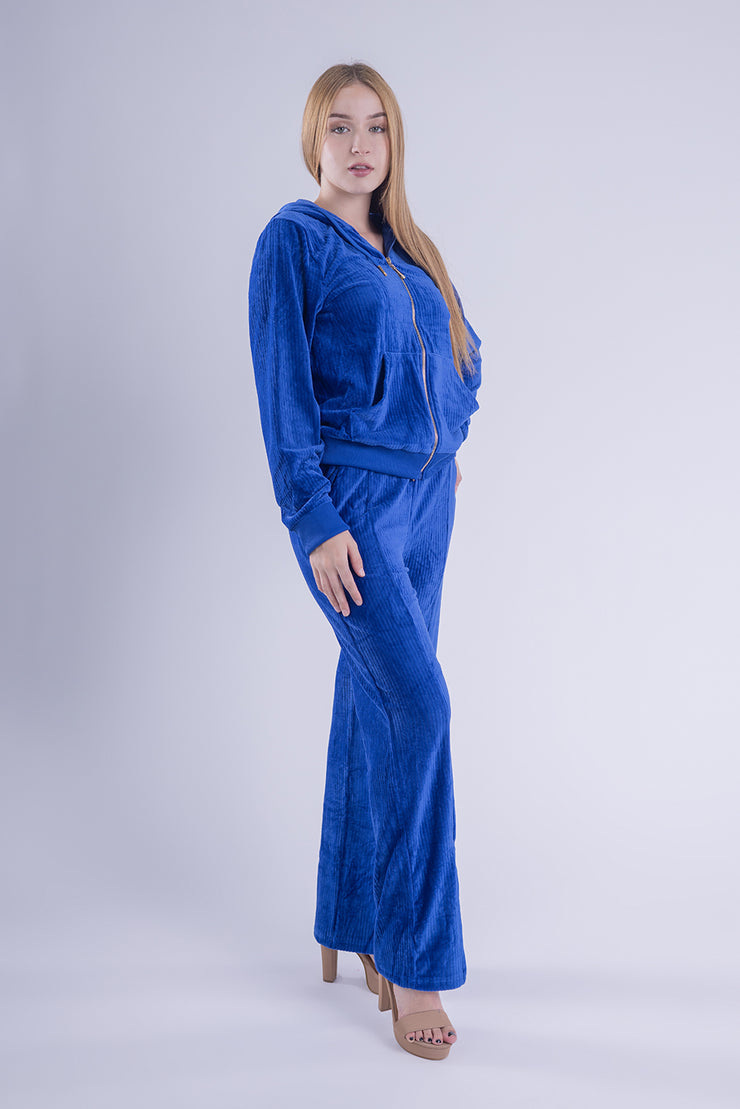 Conjunto deportivo de terciopelo