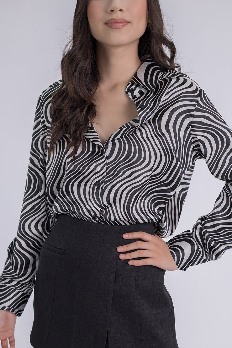 Blusa de ondas satinada