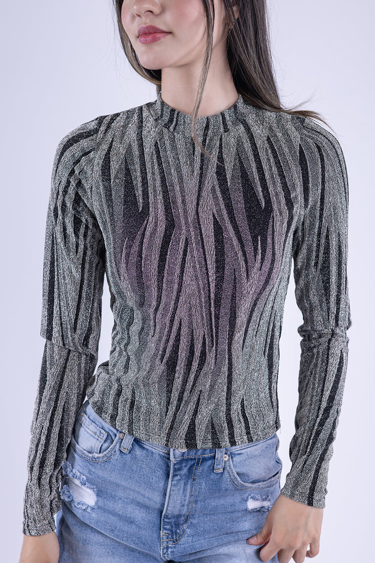 Blusa con destellos y rayas
