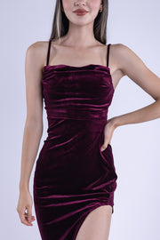 Vestido rojo de terciopeloc cuello caido