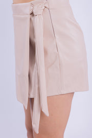 Short Falda de vinipiel