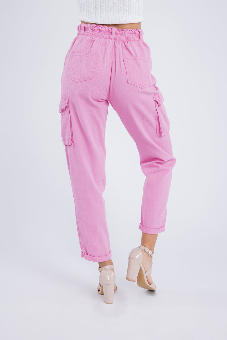 Pantalón estilo jogger de mezclilla rosa