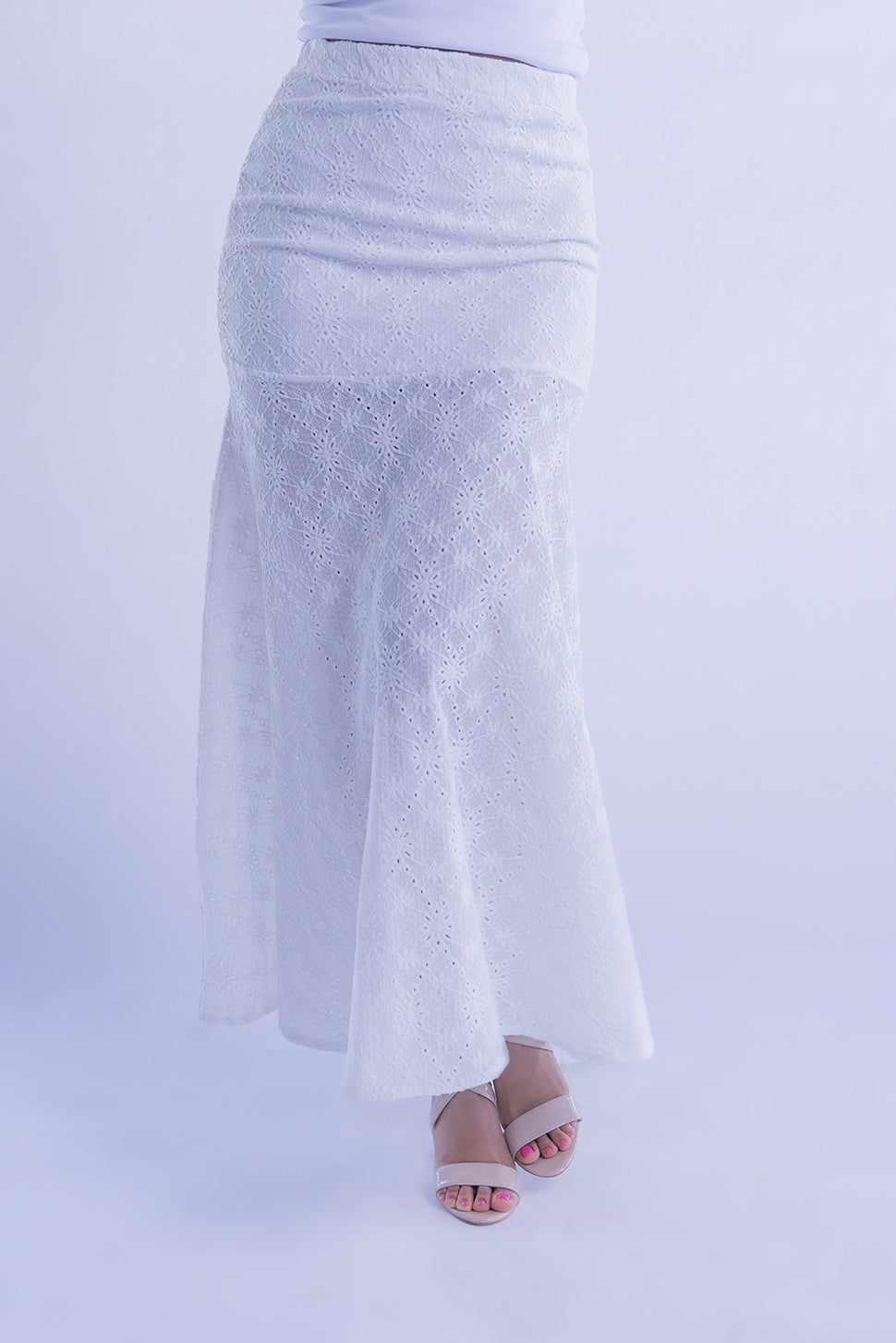 Falda blanca con estampado de encaje