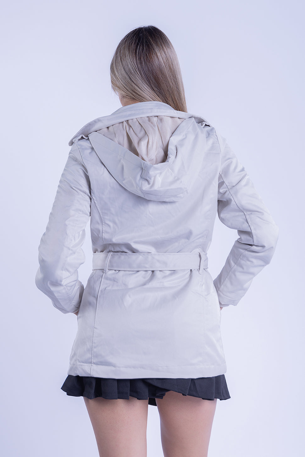 Chamarra tipo gabardina con cinto