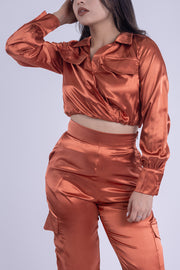 Conjunto satinado de dos piezas