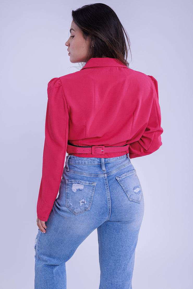 Saco tipo torero cruzado con detalle de botones