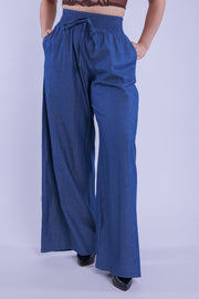 Pantalón de mezclilla tipo palazo