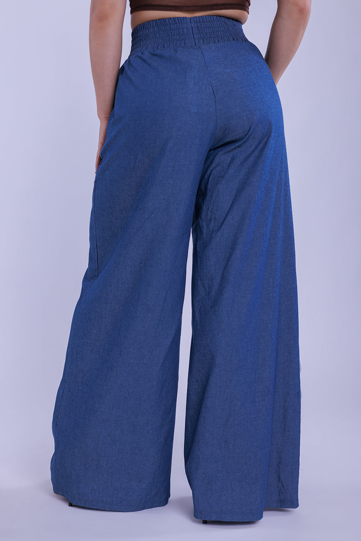Pantalón de mezclilla tipo palazo