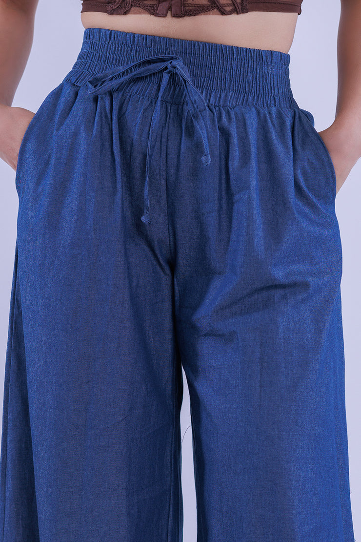 Pantalón de mezclilla tipo palazo