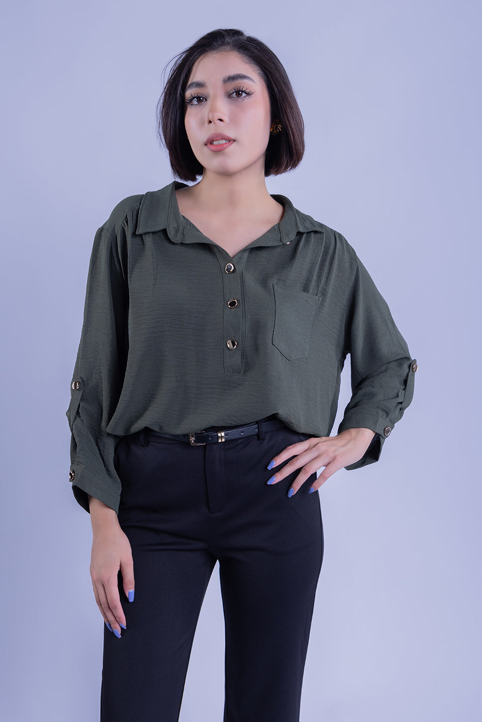 Blusa abotonada de tres cuartos